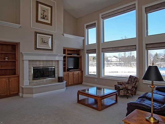 5th image of 7673 Oak Meadow Dr