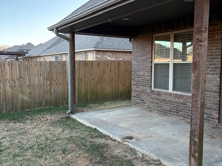 1801 & 1803 SW Stonegrove Rd — Photo 12