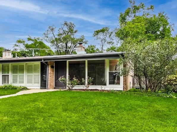3217 Central St, Evanston, IL 60201