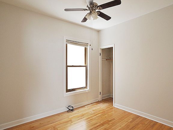 3rd image of 5714 W Dakin St #1