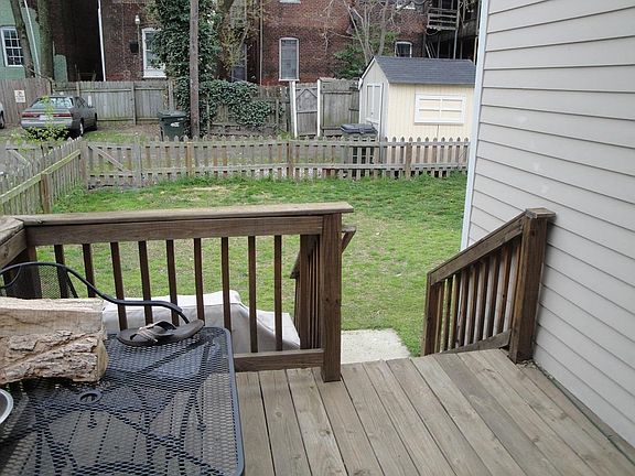 4th image of 913 Catherine St
