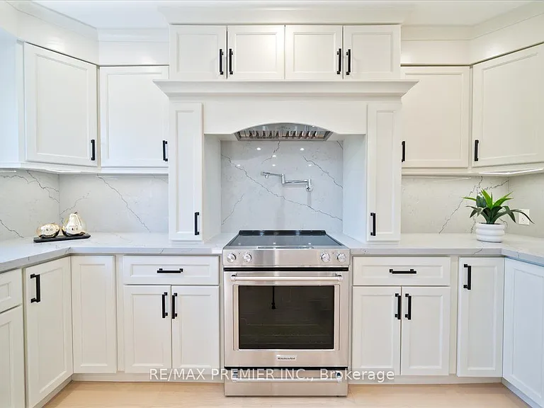 157 Jeanne Dr — Photo 16
