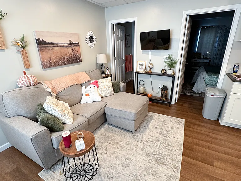 539 E Main St #2 — Photo 2