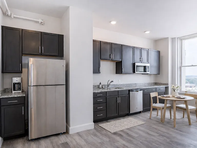 Bell Lofts — Photo 2