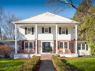 54 W River Pkwy, North Providence, RI 02904