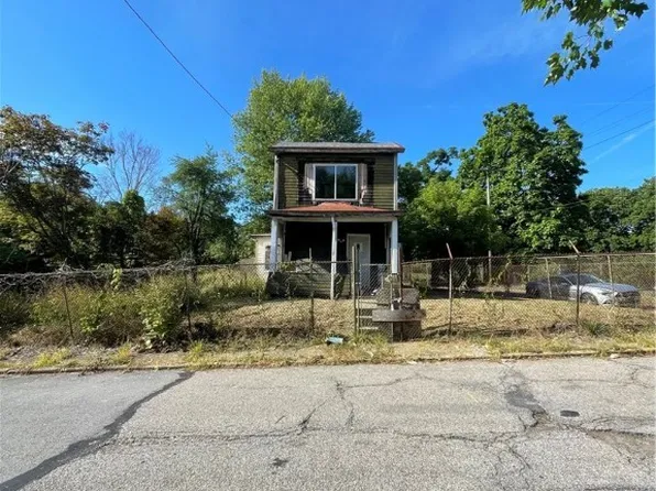2800 Chester St, McKeesport, PA 15132