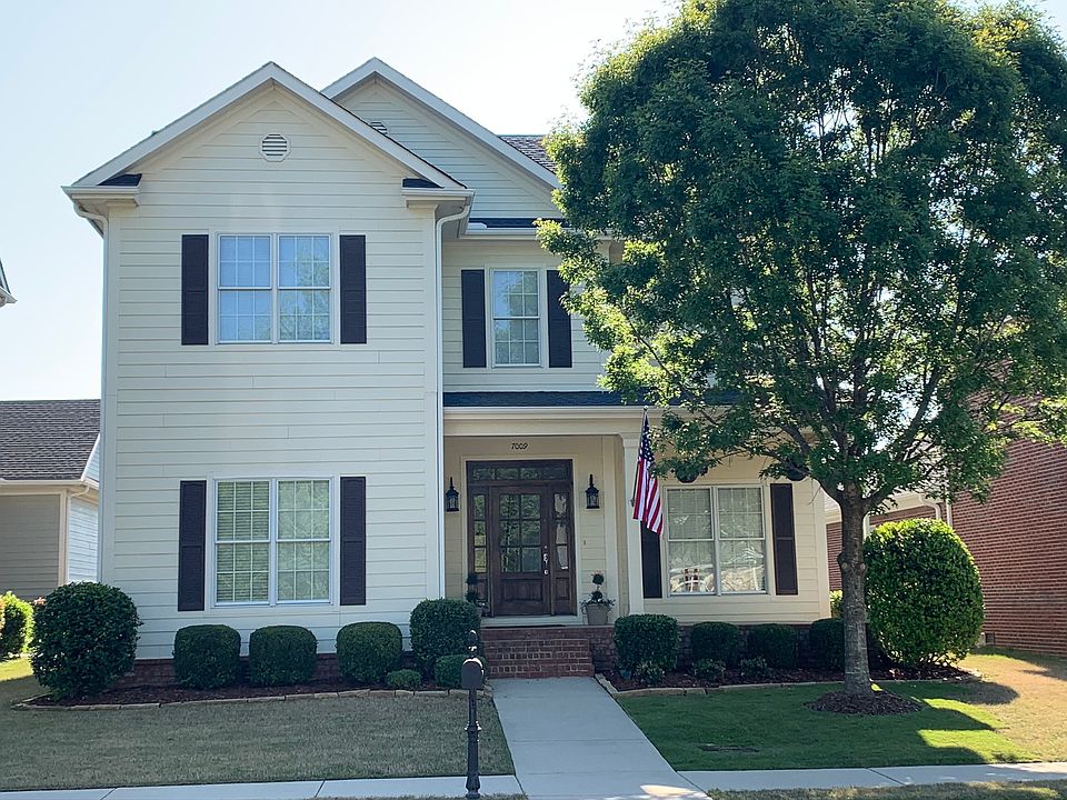 1st image of 7009 Southgate Dr SE