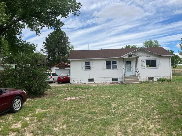 406 Locust St, Thedford, NE 69166