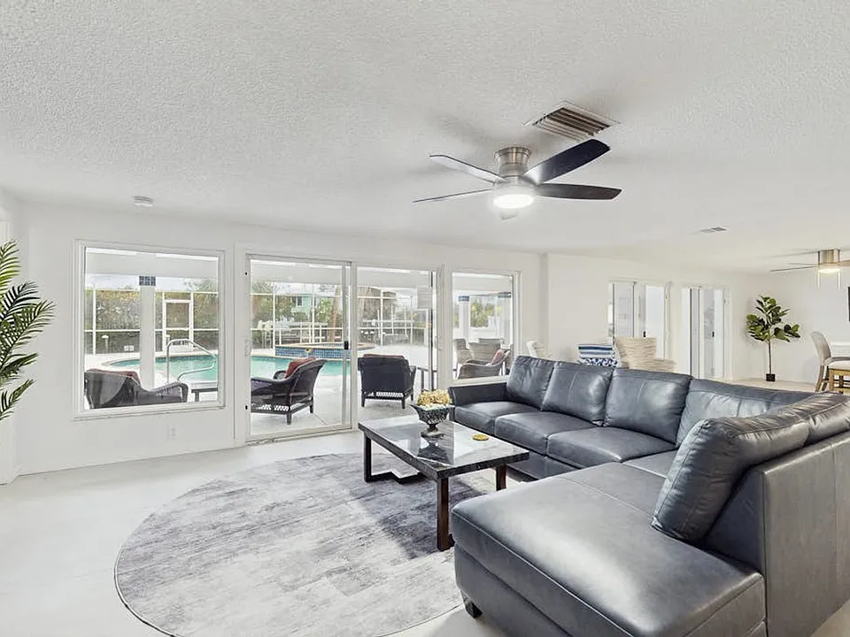 231 Willow Ave #ID1591440P