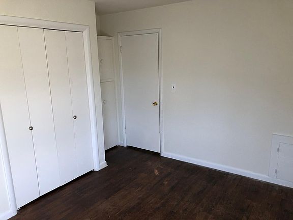 3rd image of 703 S Chickasaw Ave