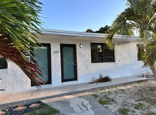 207 NW 7th St #2, Hallandale, FL 33009