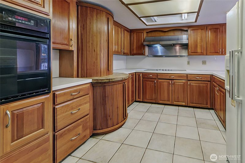 5th image of 22015 146th Avenue E