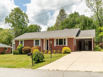 1101 Cherokee Dr, Hendersonville, NC, 28739