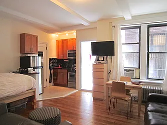 Rented by City Connections Realty