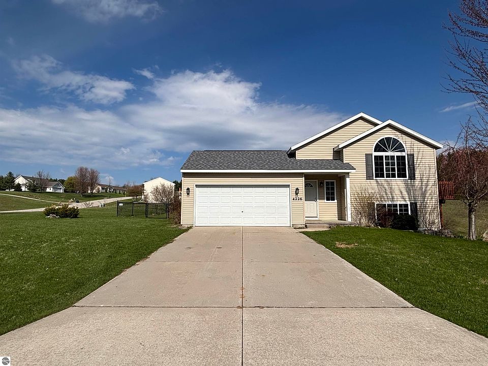 1st image of 4226 Harr Dr