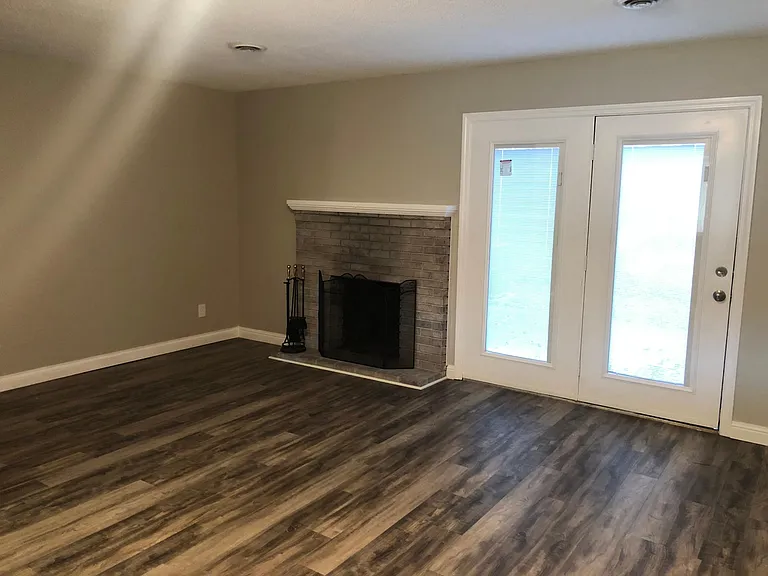130 Durwood Rd #P — Photo 8