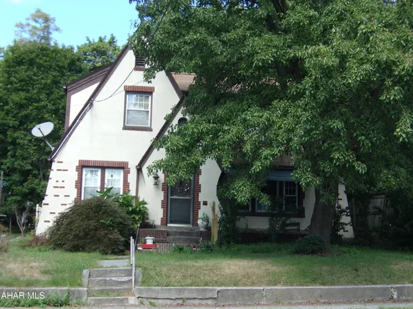 311 E Main St, Everett, PA 15537