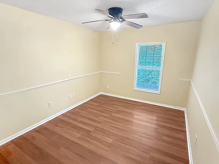 405 Hickory Hill Dr #405 — Photo 9