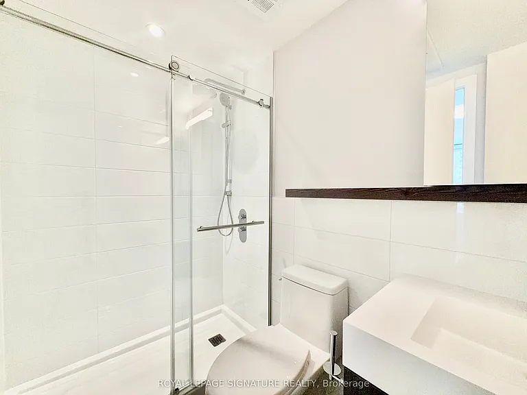 664 Spadina Ave #204 — Photo 18