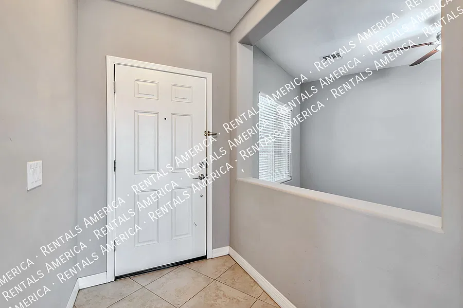 Beautiful home in Saguaro Bloom! — Photo 3