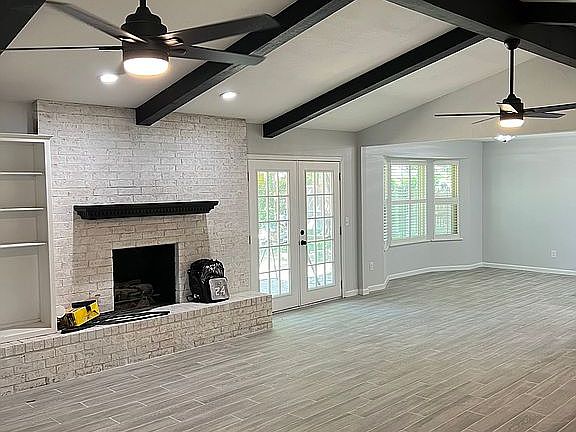 3rd image of 3904 Navasota Dr