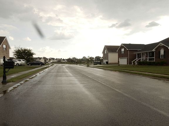 5th image of 849 Samantha Ln