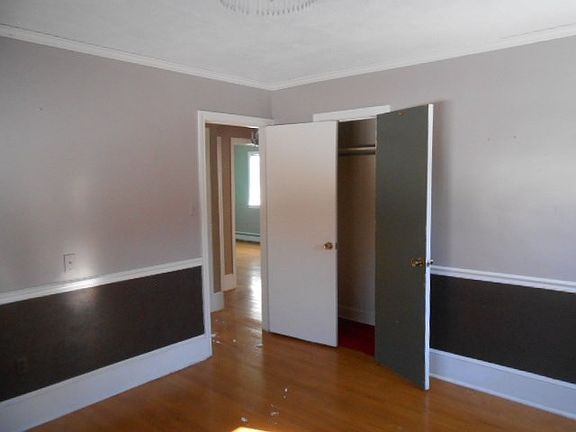 3rd image of 1011 Chalmers St