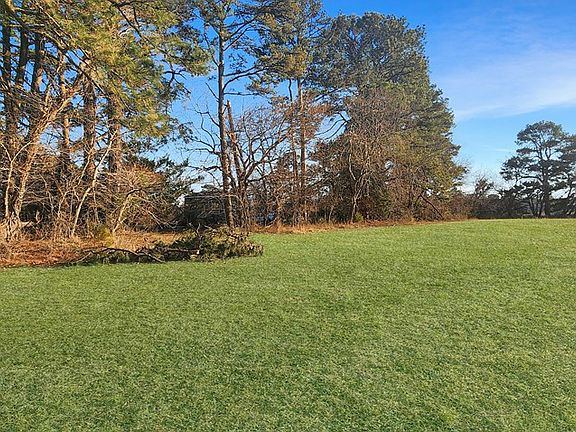 3rd image of 19346 Mink Farm Rd