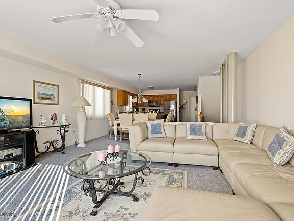 4th image of 137 50th St #West