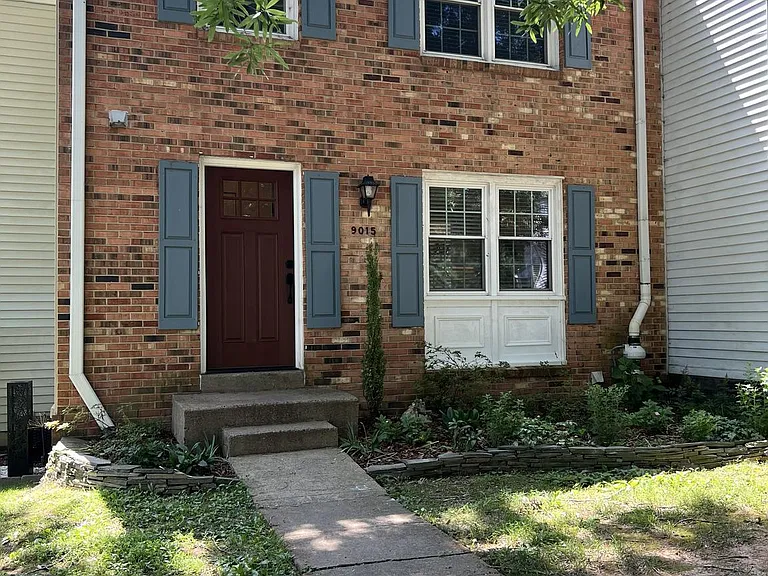 9015 Piney Grove Dr — Photo 1