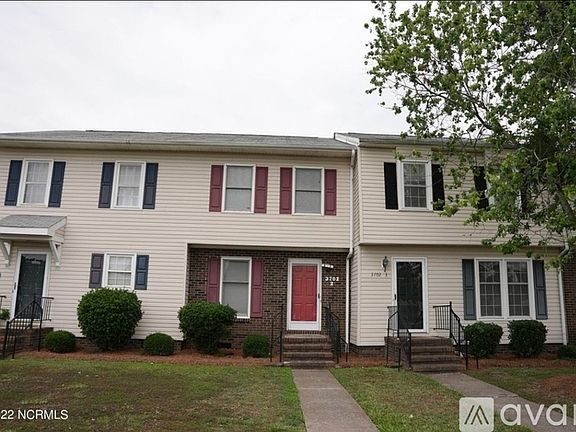 2nd image of 3702 Cliffridge Dr