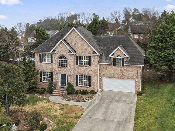 4th image of 492 Glenshire Ln