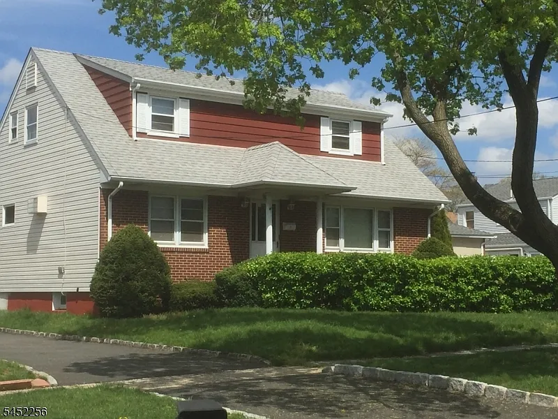 2 bed, 1.0 bath, $3,000 — Photo 1