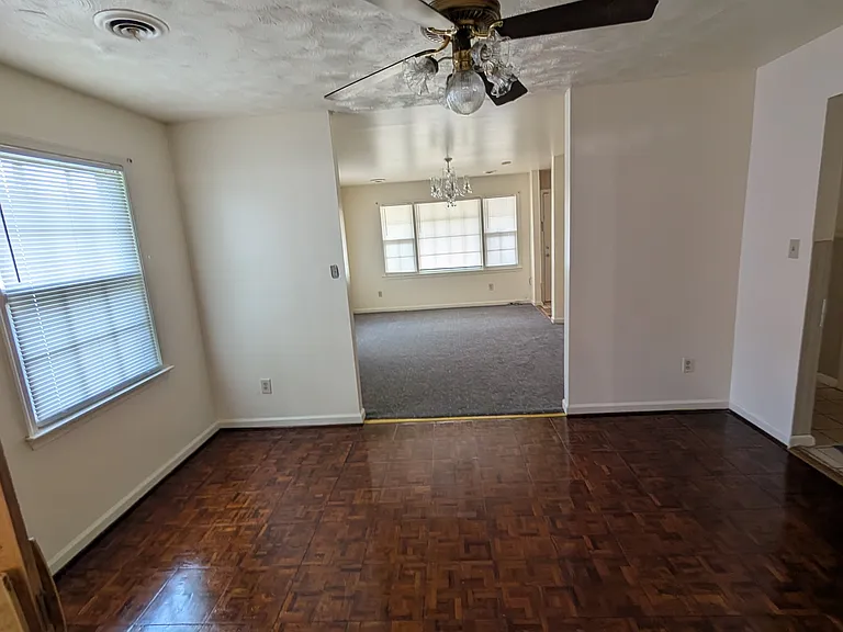 1021 Wilcox St — Photo 11