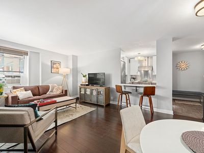 360 W 22nd St APT 2A, New York, NY, 10011