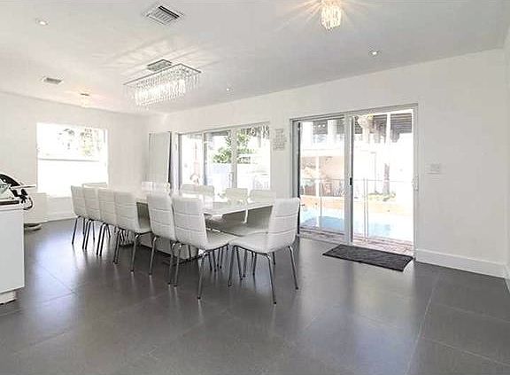 5th image of 271 191st St