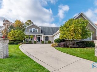 3256 Stone Wall Rd, Maumee, OH 43537