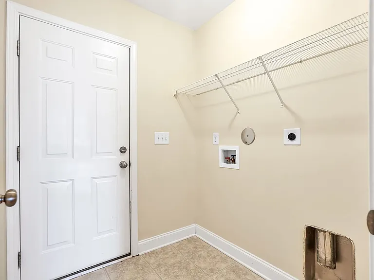 213 Whitehill Rd — Photo 17