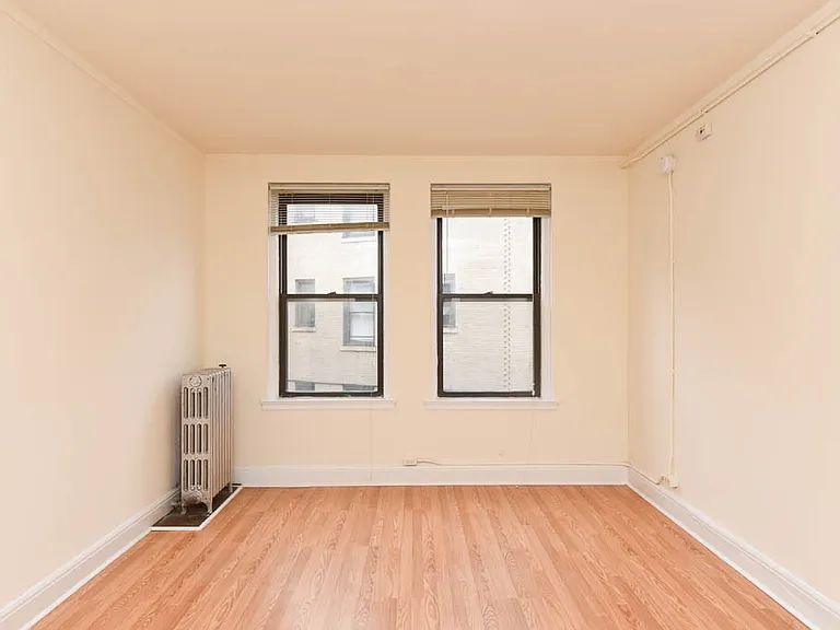 3335 W Diversey Ave #412 — Photo 5