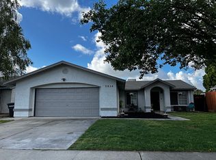 3824 Hollywood Dr, Ceres, CA 95307