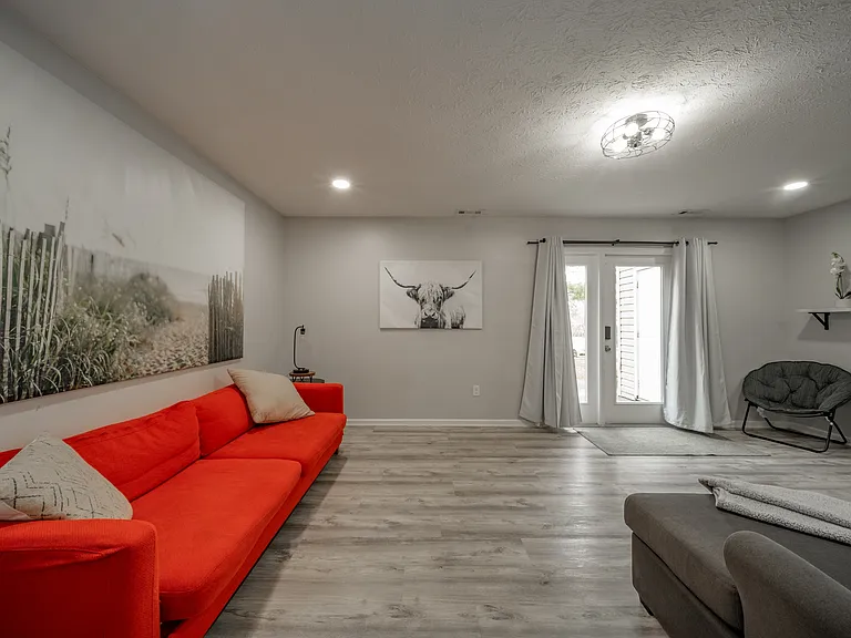 1360 S Talbott St — Photo 10