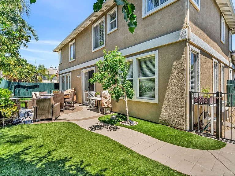 1215 Royal Ann Ct — Photo 46