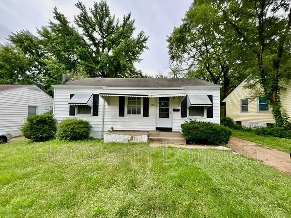 440 Lancashire Rd, Saint Louis, MO 63137