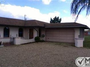 3621 Country Club Blvd, Cape Coral, FL 33904