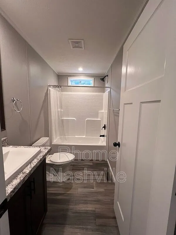 3 bed, 2.0 bath, 1100 sqft, $1,400 — Photo 4