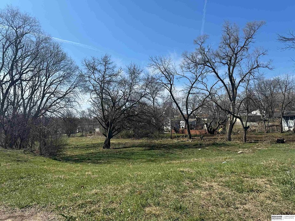 2nd image of 4467 Kansas Ave