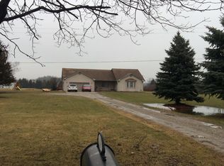 165 E Barron Rd, Howell, MI 48855