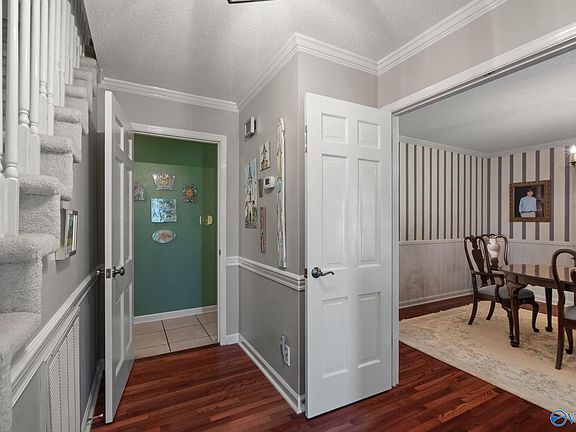 5th image of 4003 Toney Ct SE