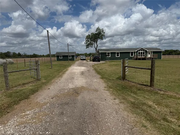 1841 County Road 382, Rosharon, TX 77583