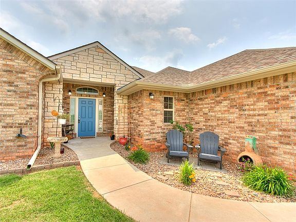 5th image of 1395 County Street 2966